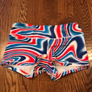 Fleo Psychadelic Patriotic Booty short.